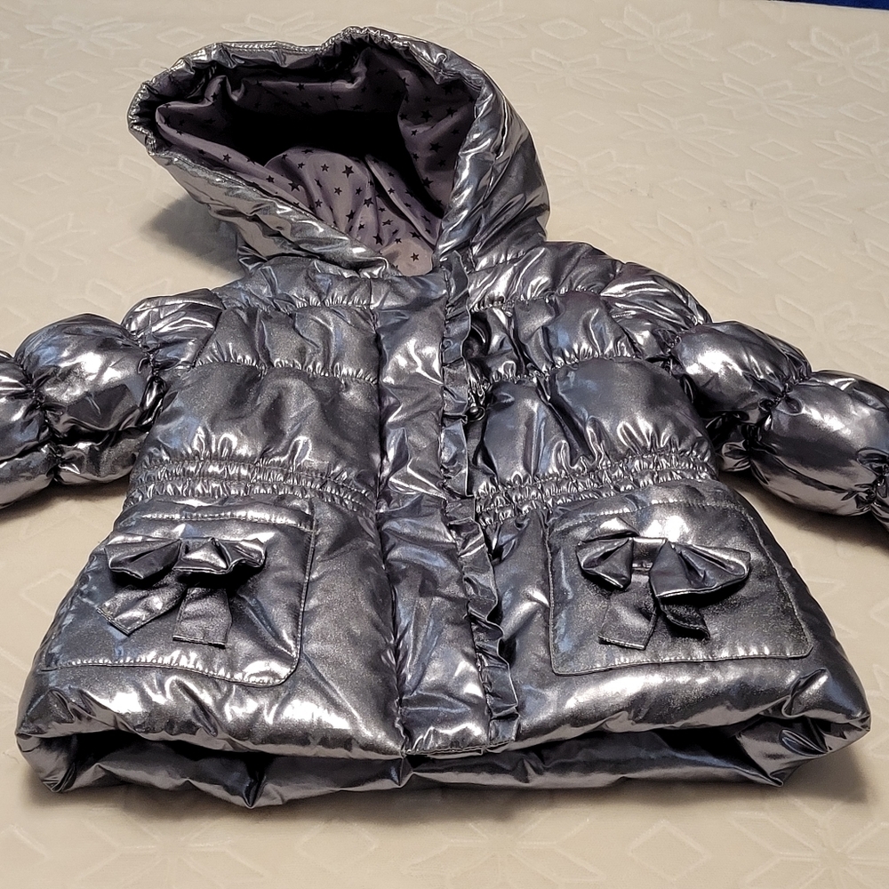 Rothschild Little Girls Hooded Metallic Silver Puffer Jacket With Pockets 12M